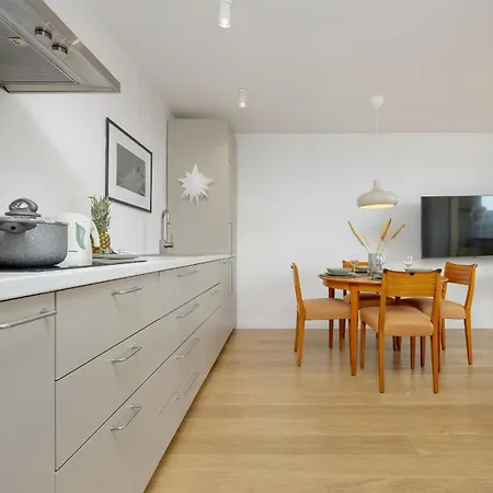 Near The Beach With Two Bedrooms And Balcony In By Renters Gdańsk